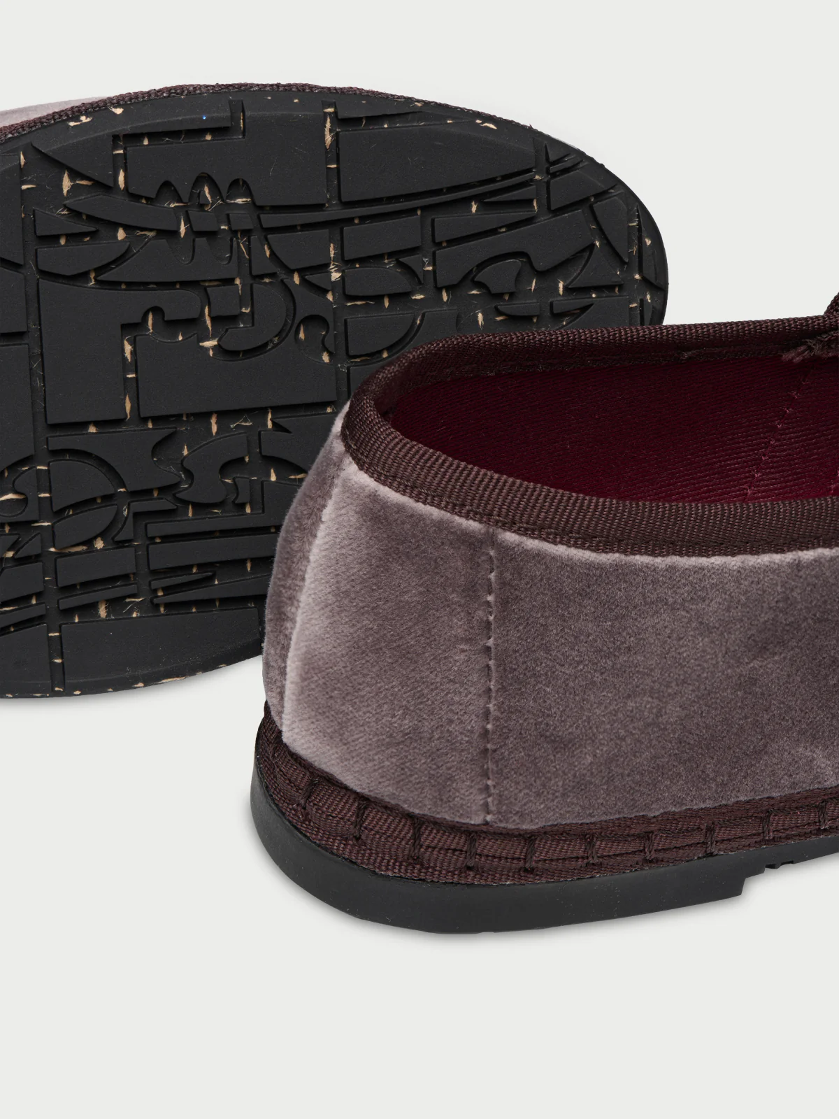 Claire Taupe - Image 3
