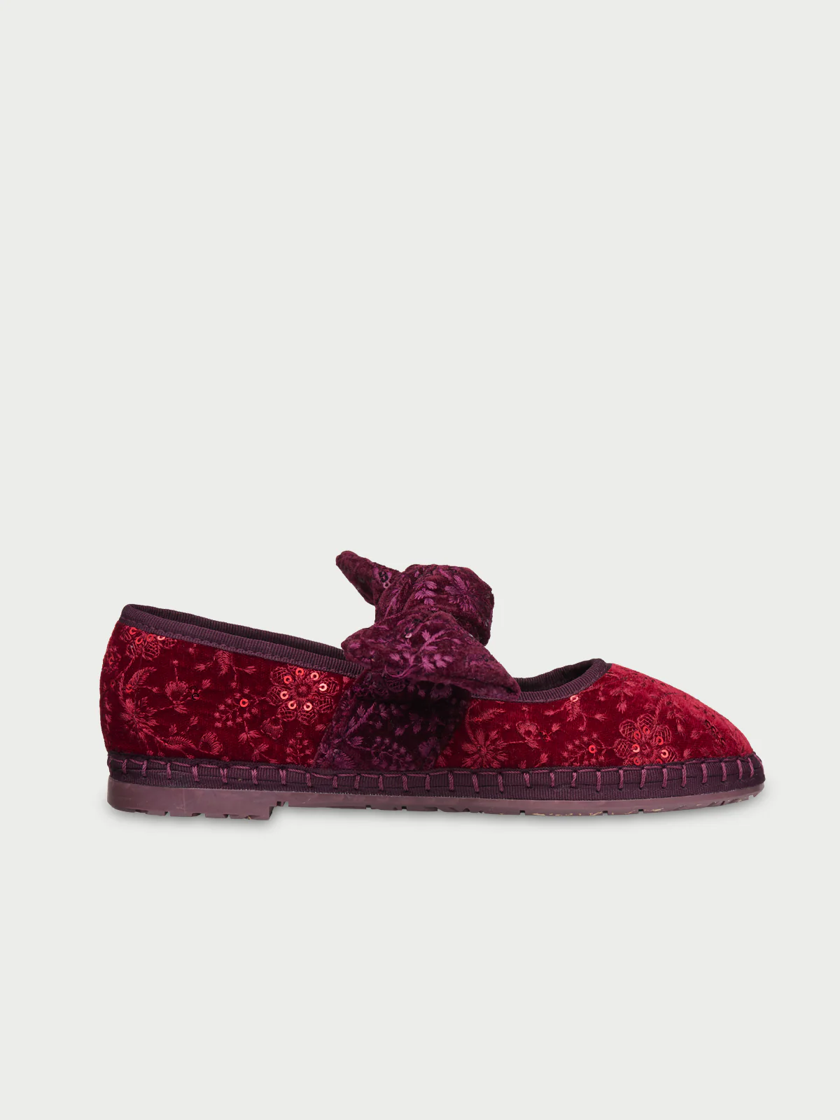 Lyra Sylva Burgundy